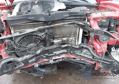 2004 Hyundai Santa Fe Gls/Lx из США, поврежденный, VIN KM8SC73EX4U646043